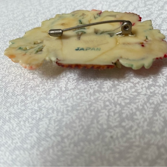 Vintage Japanese Celluloid Floral Basket Brooch 1950's Mid-Century Pin - Picture 5 of 11